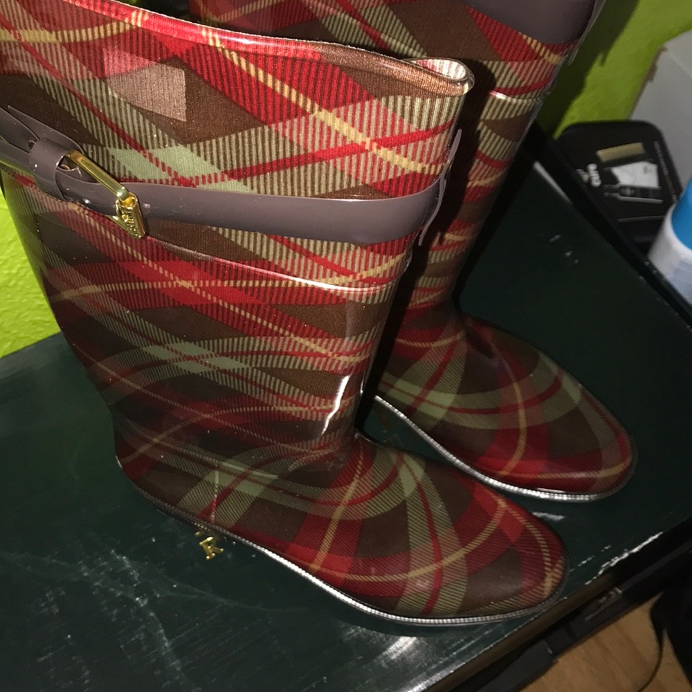 Rain boots